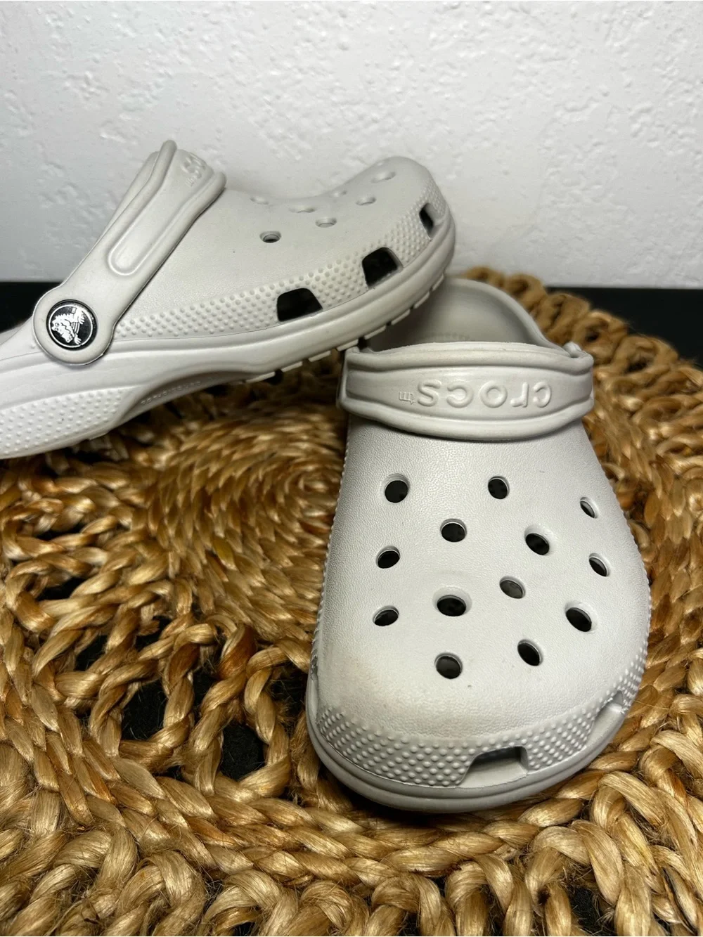 Crocs Kids Classic Clog in Light Gray